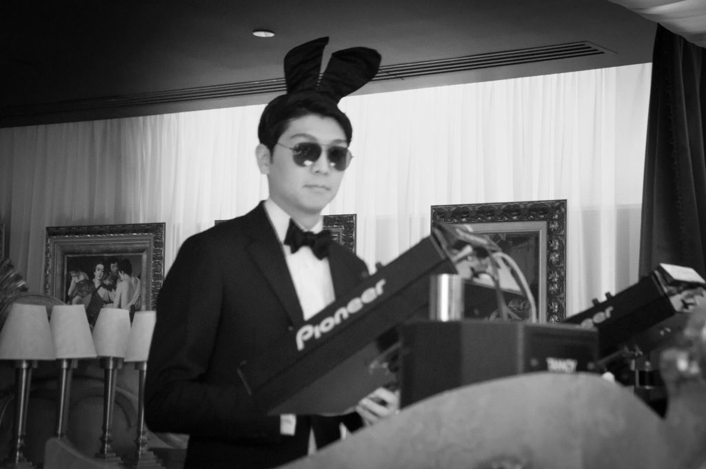 Лондонгийн “Playboy” клубт ажиллаж буй “Монгол Dj”